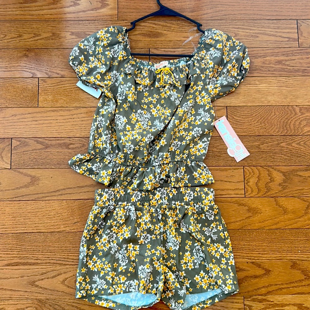 Girls size 12 New with Tags Kenzie Girl Short Outfit